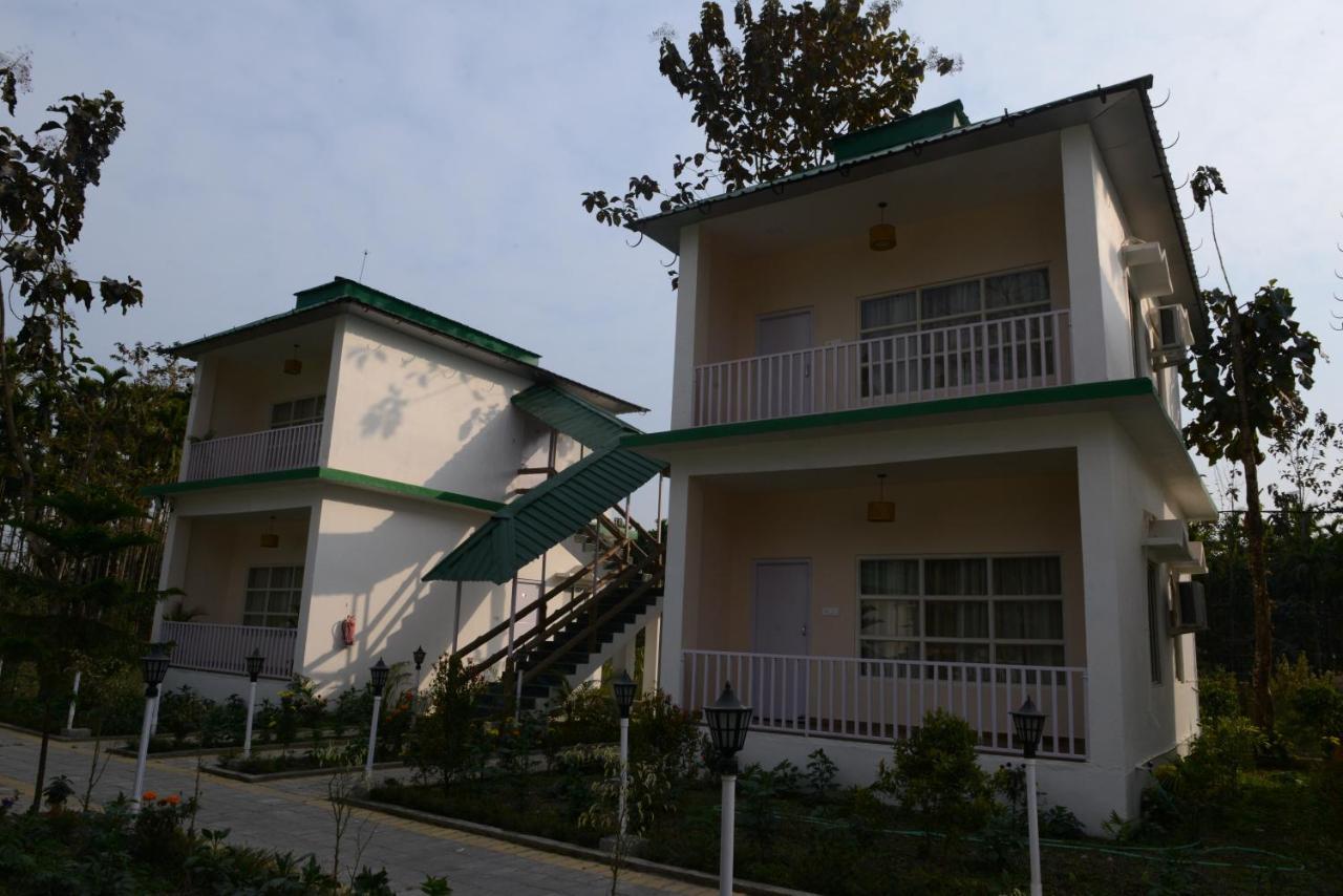 Jaldapara Forest Tourist Lodge Jftl Madari Hat Exterior photo