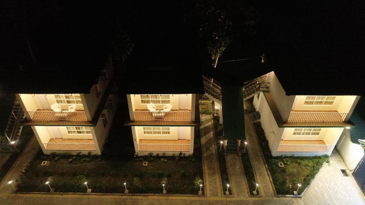 Jaldapara Forest Tourist Lodge Jftl Madari Hat Exterior photo
